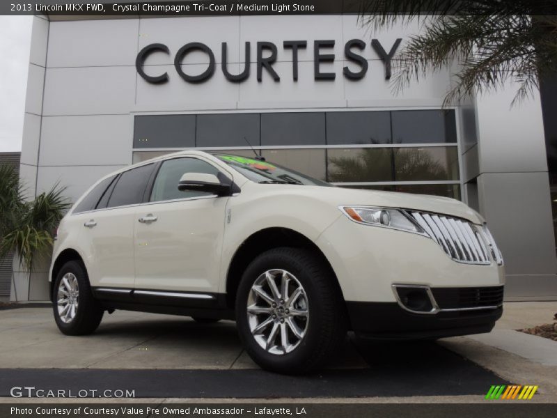 Crystal Champagne Tri-Coat / Medium Light Stone 2013 Lincoln MKX FWD