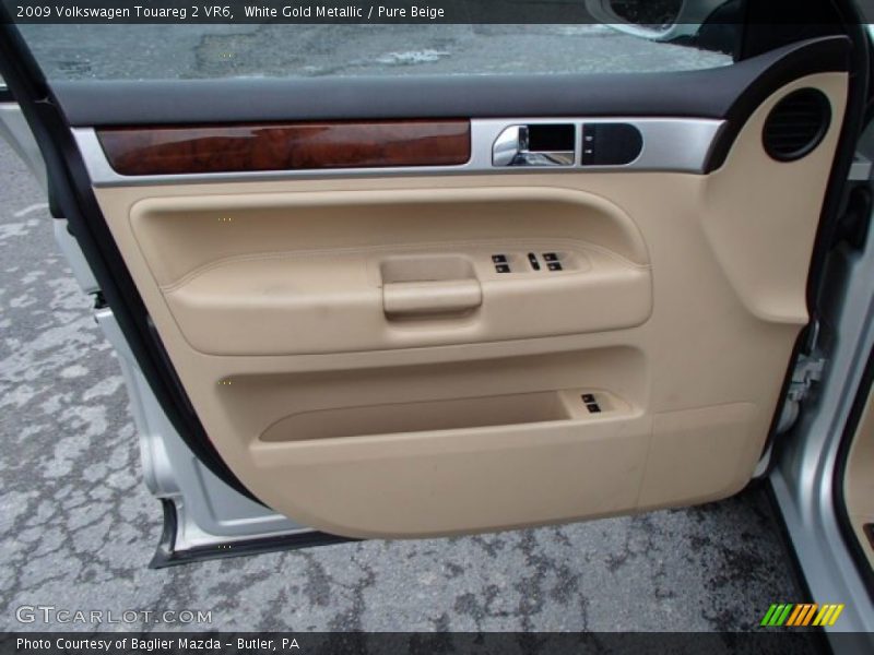 White Gold Metallic / Pure Beige 2009 Volkswagen Touareg 2 VR6