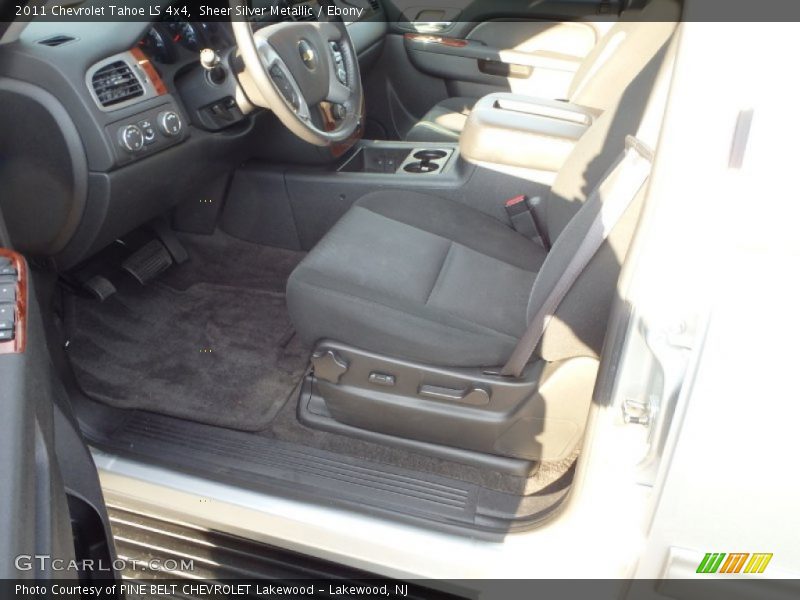 Sheer Silver Metallic / Ebony 2011 Chevrolet Tahoe LS 4x4