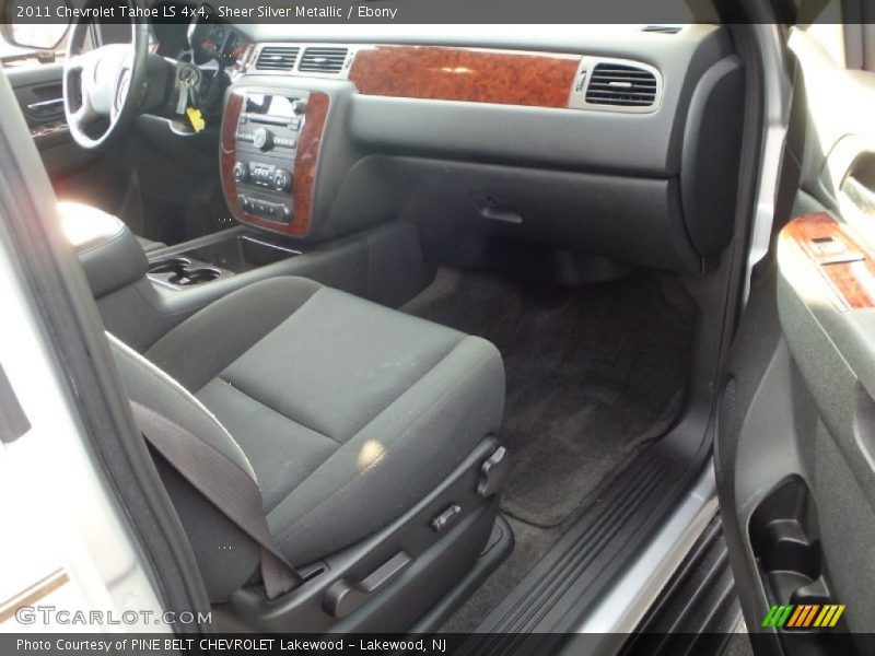 Sheer Silver Metallic / Ebony 2011 Chevrolet Tahoe LS 4x4