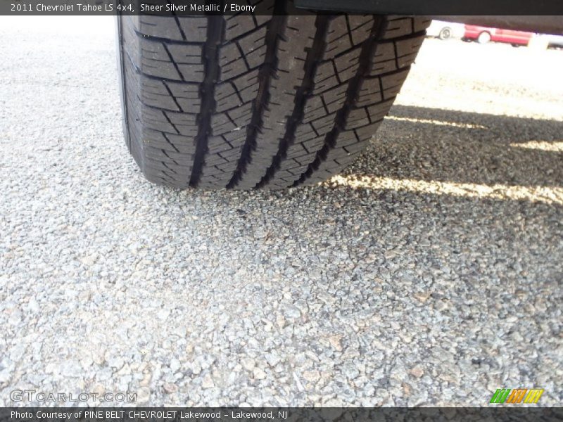 Sheer Silver Metallic / Ebony 2011 Chevrolet Tahoe LS 4x4