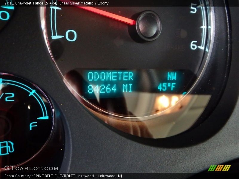 Sheer Silver Metallic / Ebony 2011 Chevrolet Tahoe LS 4x4