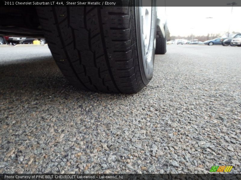 Sheer Silver Metallic / Ebony 2011 Chevrolet Suburban LT 4x4