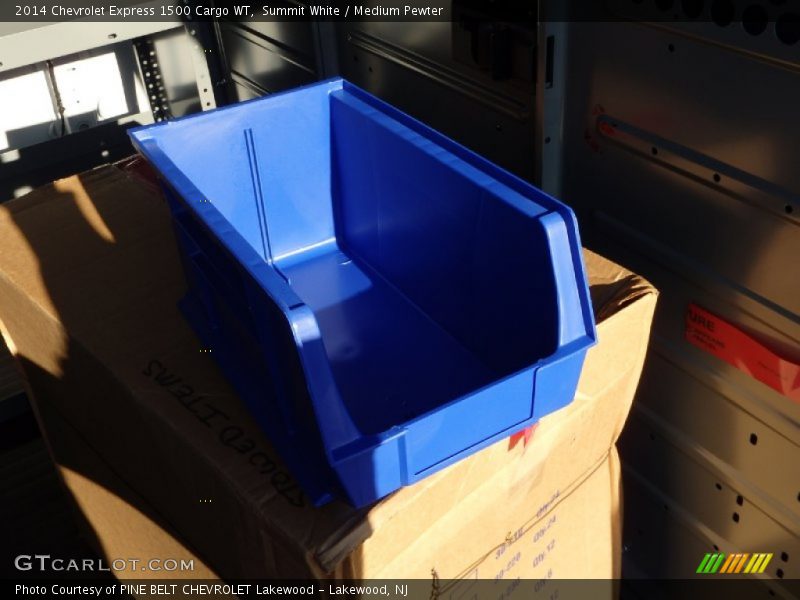 Summit White / Medium Pewter 2014 Chevrolet Express 1500 Cargo WT