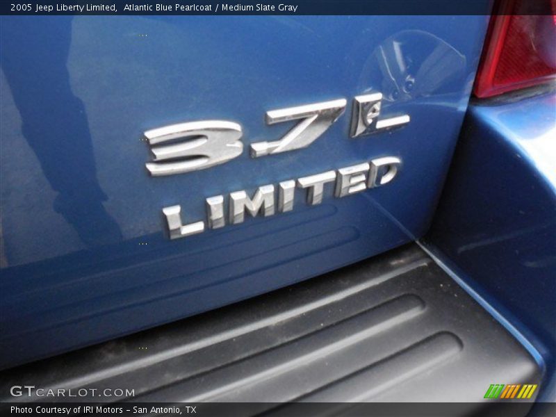 Atlantic Blue Pearlcoat / Medium Slate Gray 2005 Jeep Liberty Limited