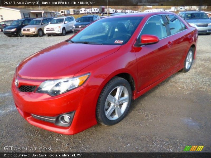 Front 3/4 View of 2012 Camry SE