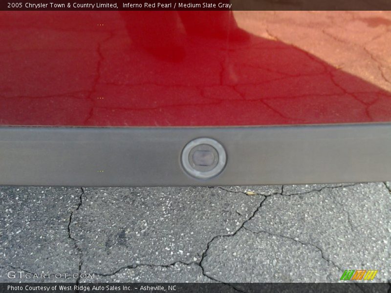 Inferno Red Pearl / Medium Slate Gray 2005 Chrysler Town & Country Limited