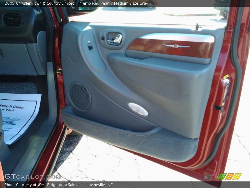 Inferno Red Pearl / Medium Slate Gray 2005 Chrysler Town & Country Limited
