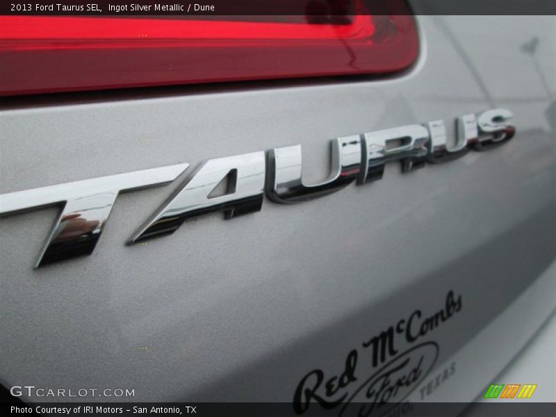 Ingot Silver Metallic / Dune 2013 Ford Taurus SEL