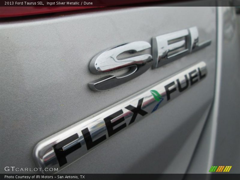 Ingot Silver Metallic / Dune 2013 Ford Taurus SEL