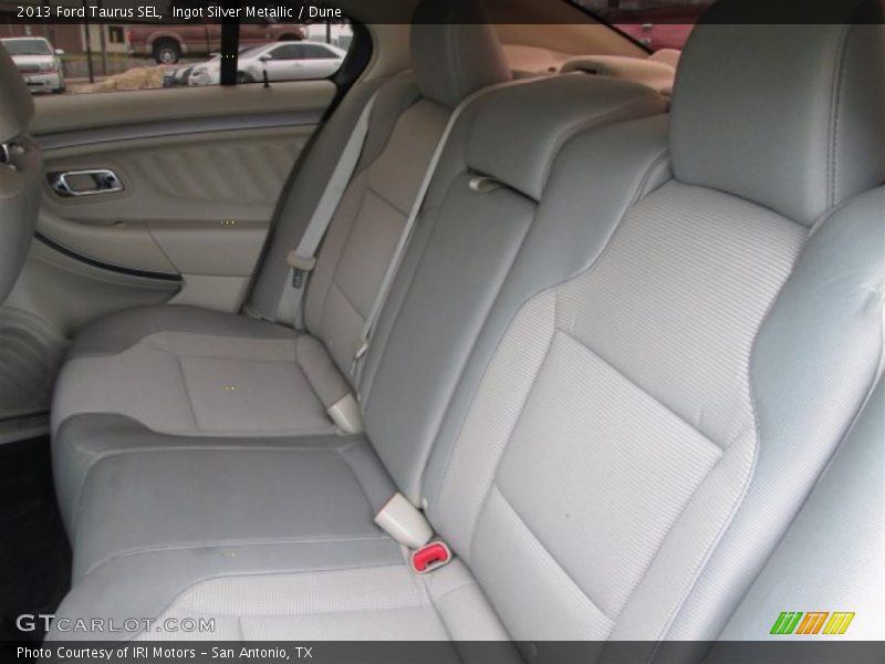 Ingot Silver Metallic / Dune 2013 Ford Taurus SEL