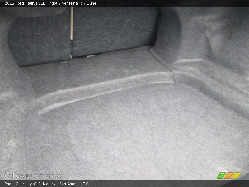 Ingot Silver Metallic / Dune 2013 Ford Taurus SEL