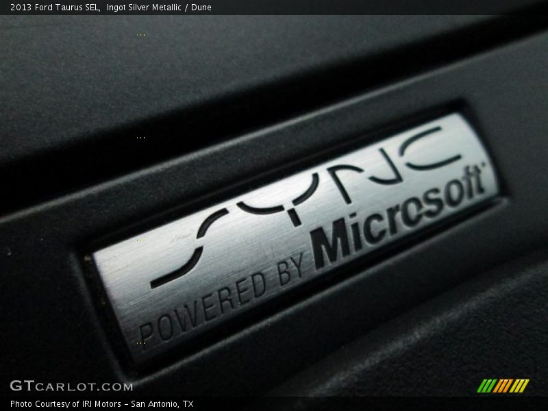Ingot Silver Metallic / Dune 2013 Ford Taurus SEL