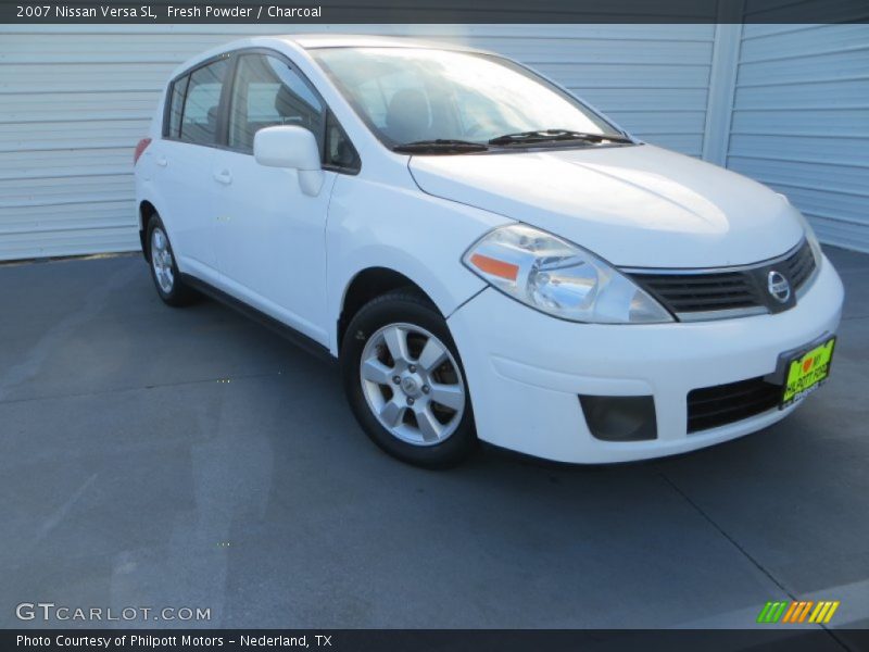 Fresh Powder / Charcoal 2007 Nissan Versa SL