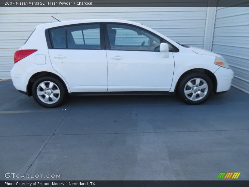 Fresh Powder / Charcoal 2007 Nissan Versa SL