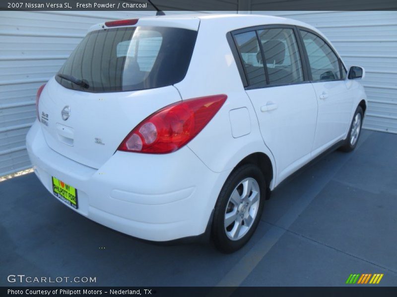 Fresh Powder / Charcoal 2007 Nissan Versa SL