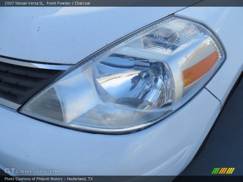Fresh Powder / Charcoal 2007 Nissan Versa SL