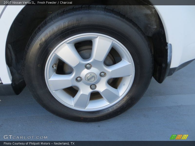 Fresh Powder / Charcoal 2007 Nissan Versa SL