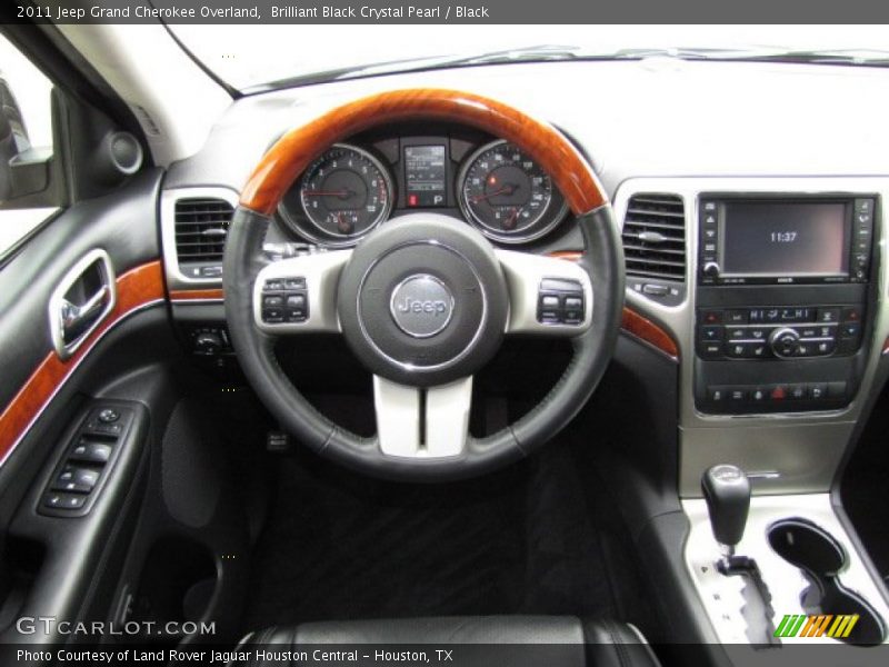 Dashboard of 2011 Grand Cherokee Overland