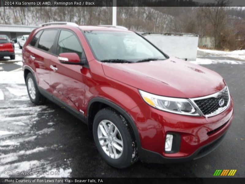 Front 3/4 View of 2014 Sorento LX AWD