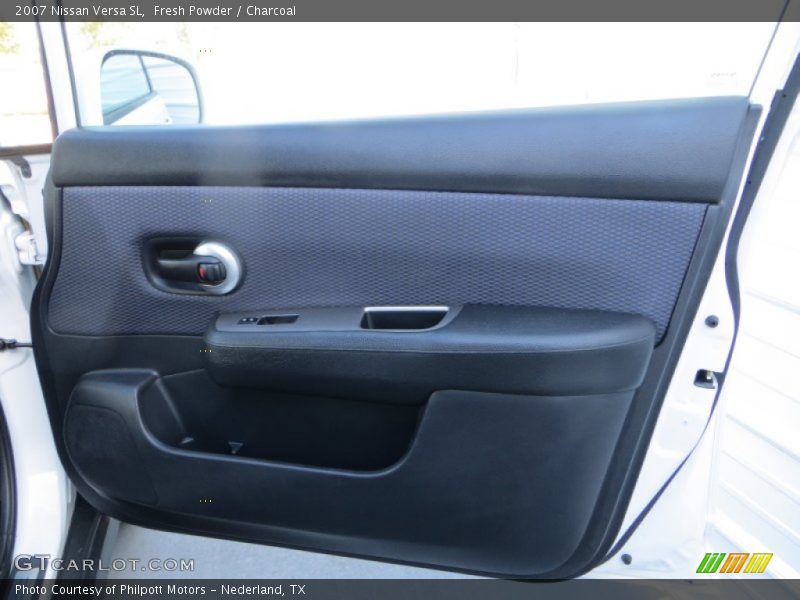 Fresh Powder / Charcoal 2007 Nissan Versa SL