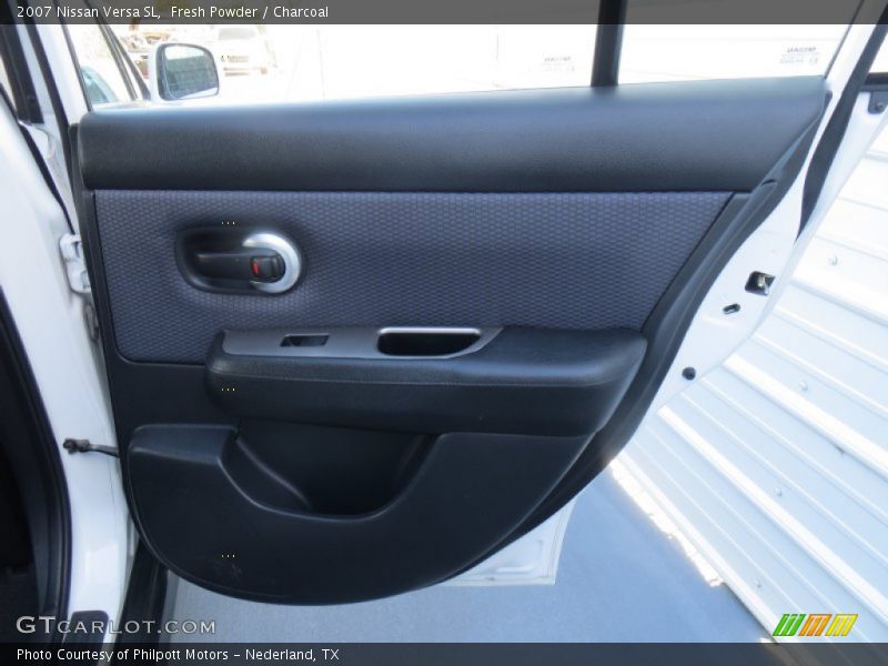 Fresh Powder / Charcoal 2007 Nissan Versa SL