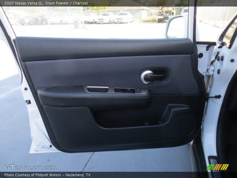 Fresh Powder / Charcoal 2007 Nissan Versa SL