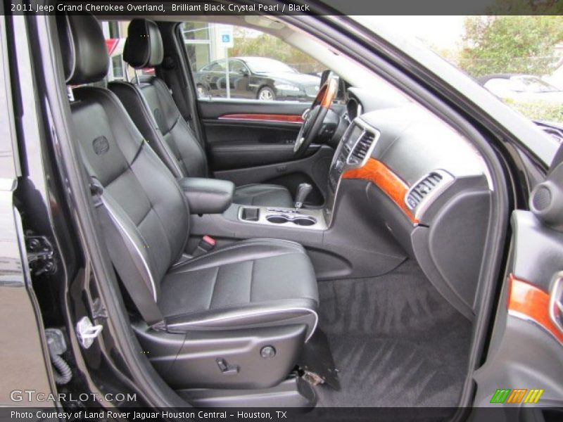 Front Seat of 2011 Grand Cherokee Overland