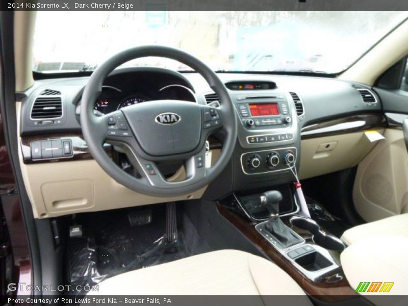 Dark Cherry / Beige 2014 Kia Sorento LX