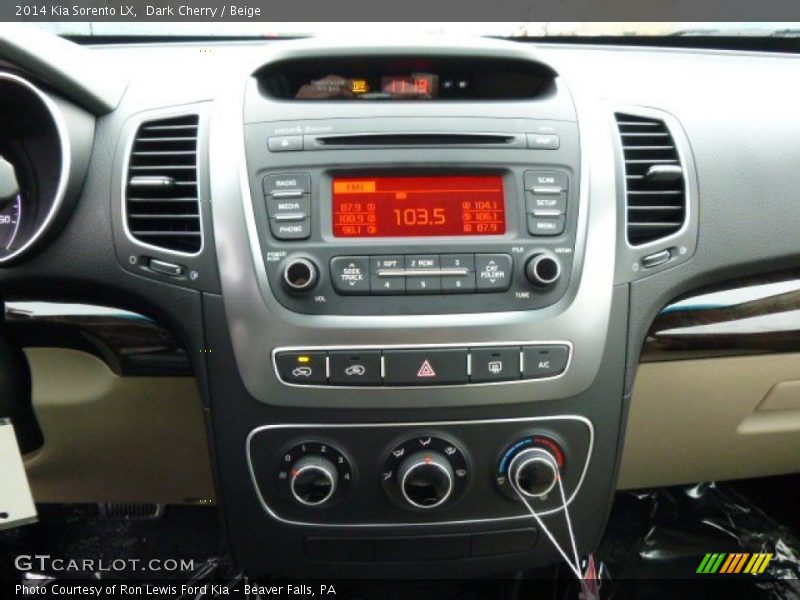 Dark Cherry / Beige 2014 Kia Sorento LX
