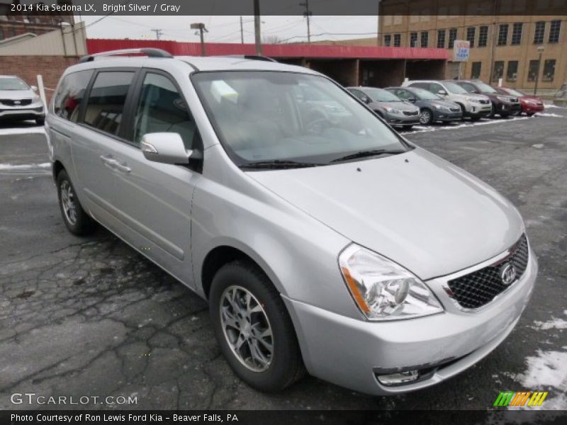 Front 3/4 View of 2014 Sedona LX
