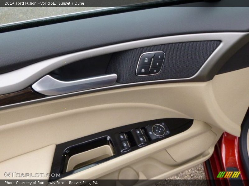 Sunset / Dune 2014 Ford Fusion Hybrid SE