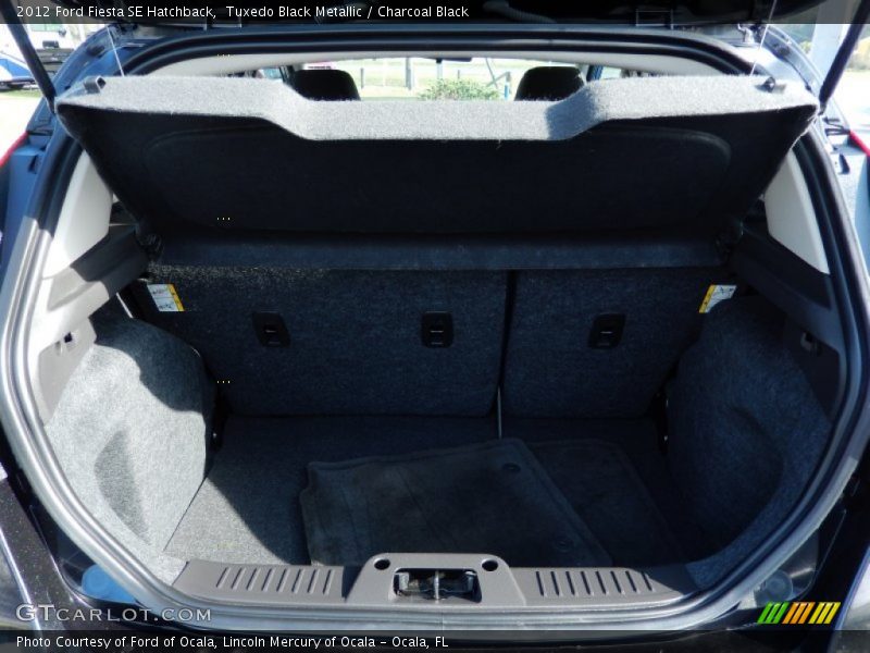 Tuxedo Black Metallic / Charcoal Black 2012 Ford Fiesta SE Hatchback