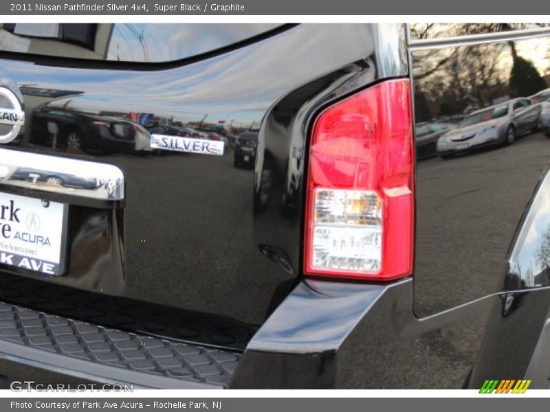 Super Black / Graphite 2011 Nissan Pathfinder Silver 4x4