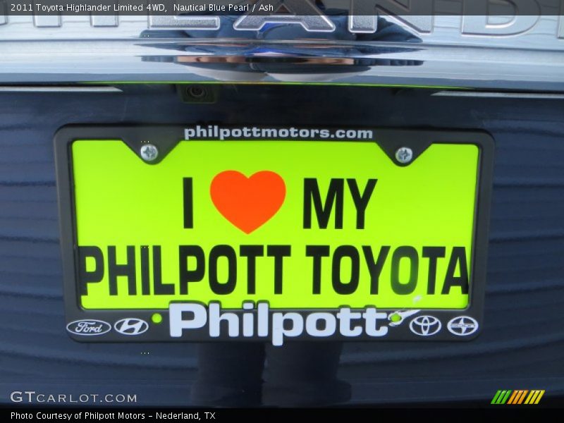 Nautical Blue Pearl / Ash 2011 Toyota Highlander Limited 4WD