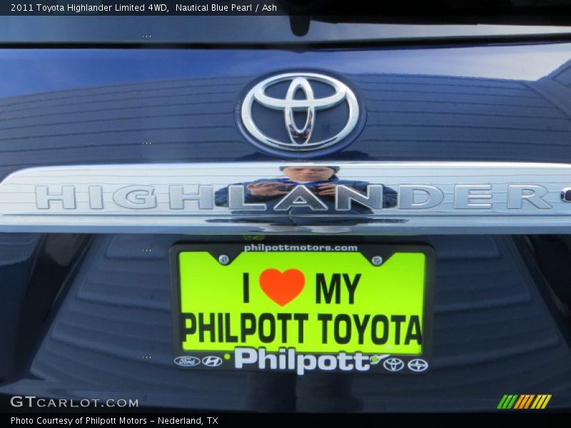 Nautical Blue Pearl / Ash 2011 Toyota Highlander Limited 4WD