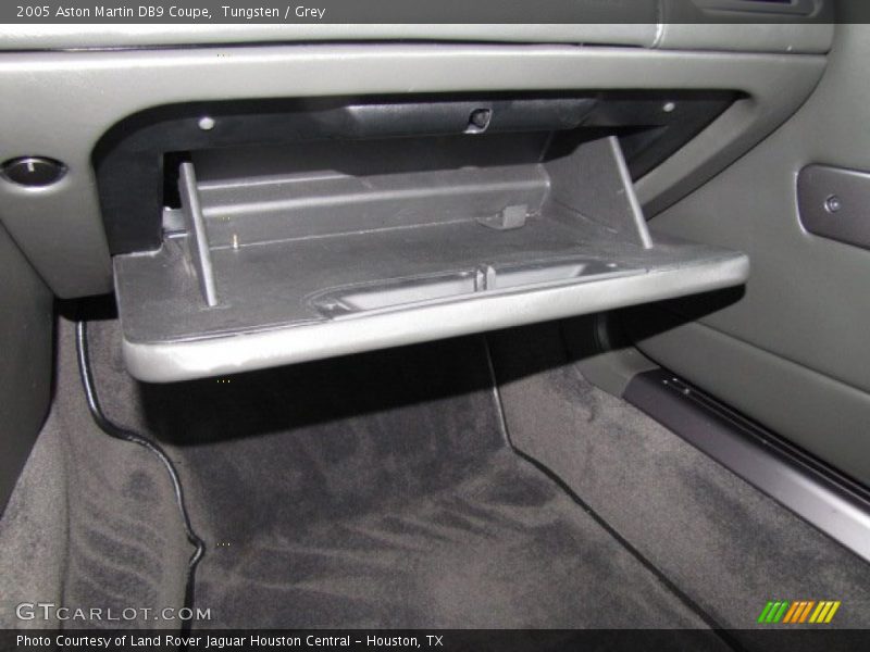 Tungsten / Grey 2005 Aston Martin DB9 Coupe