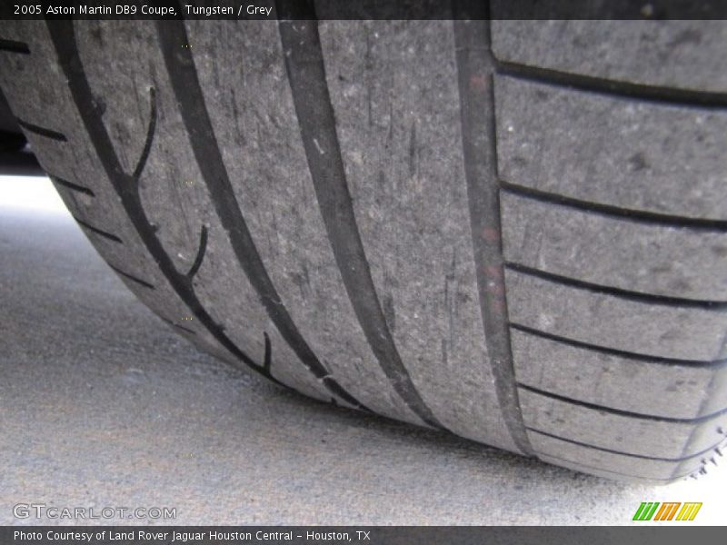 Tungsten / Grey 2005 Aston Martin DB9 Coupe