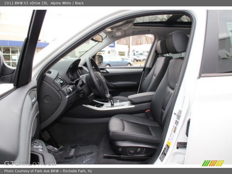 Alpine White / Black 2011 BMW X3 xDrive 28i
