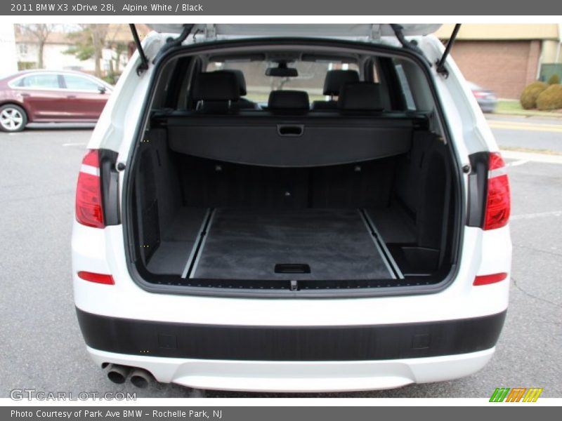 Alpine White / Black 2011 BMW X3 xDrive 28i