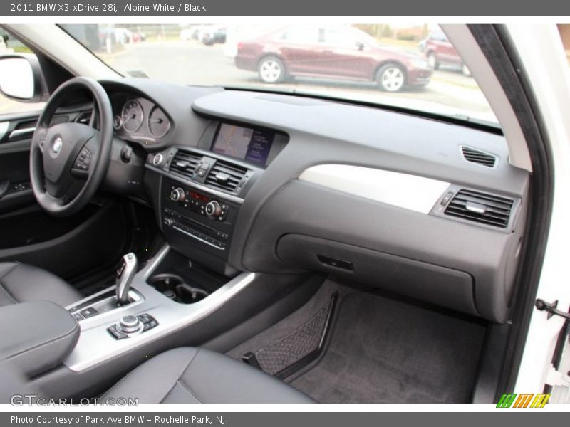 Alpine White / Black 2011 BMW X3 xDrive 28i