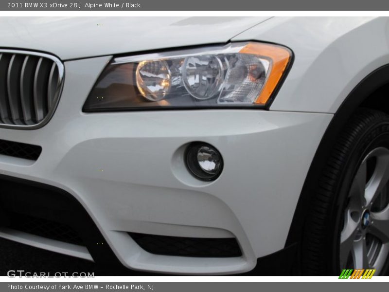 Alpine White / Black 2011 BMW X3 xDrive 28i