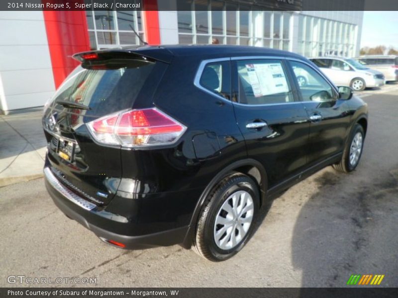 Super Black / Charcoal 2014 Nissan Rogue S