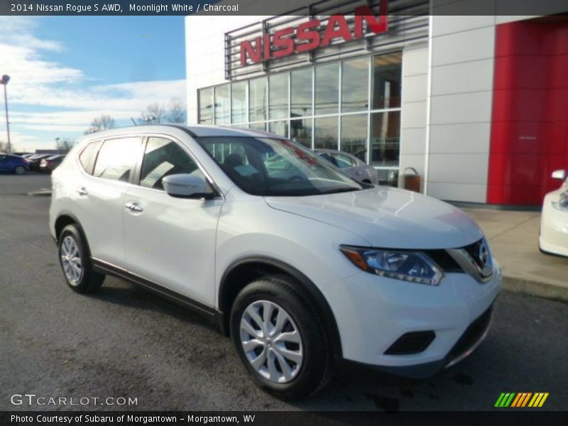 Moonlight White / Charcoal 2014 Nissan Rogue S AWD