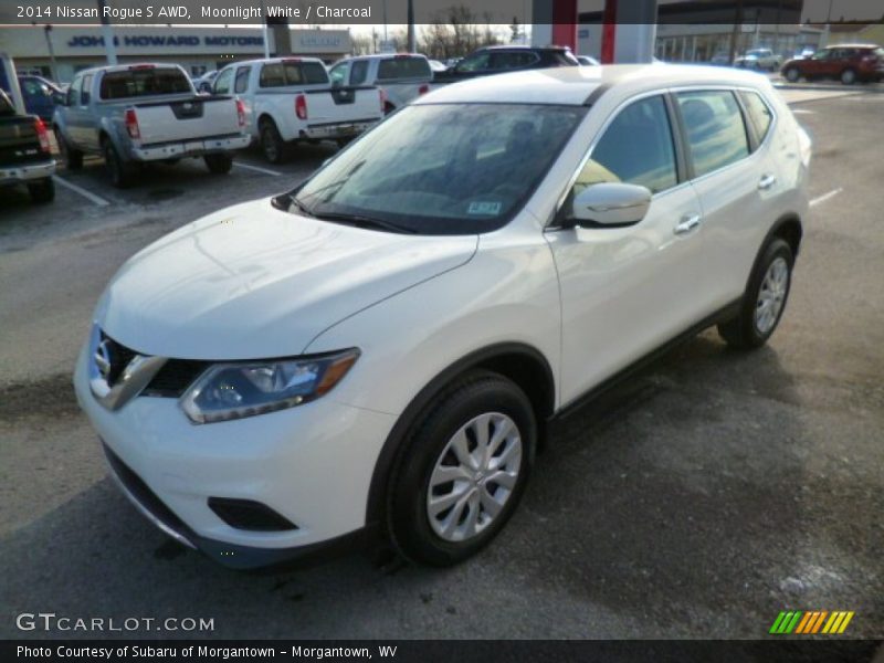 Moonlight White / Charcoal 2014 Nissan Rogue S AWD