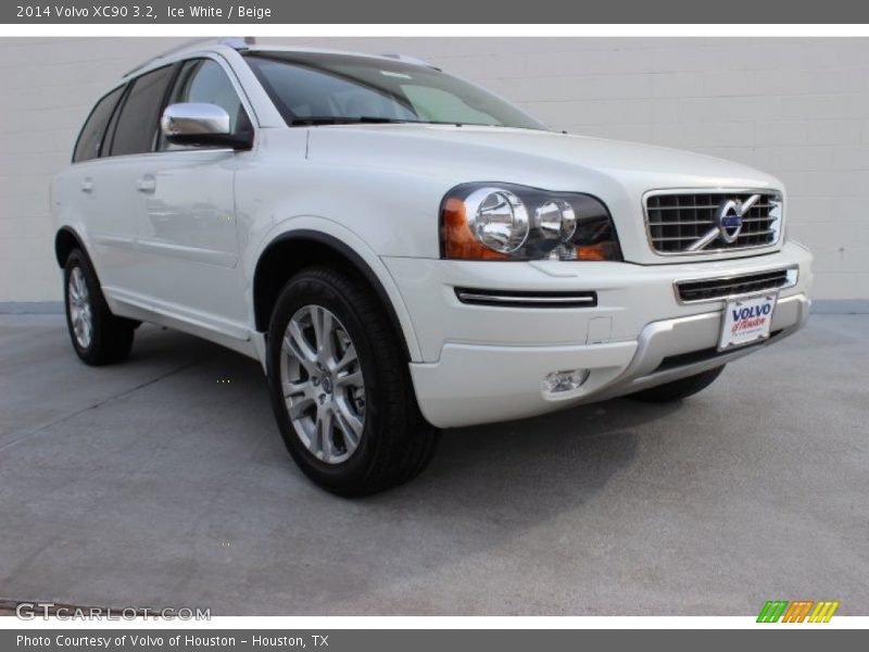 Ice White / Beige 2014 Volvo XC90 3.2