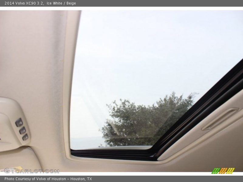 Ice White / Beige 2014 Volvo XC90 3.2