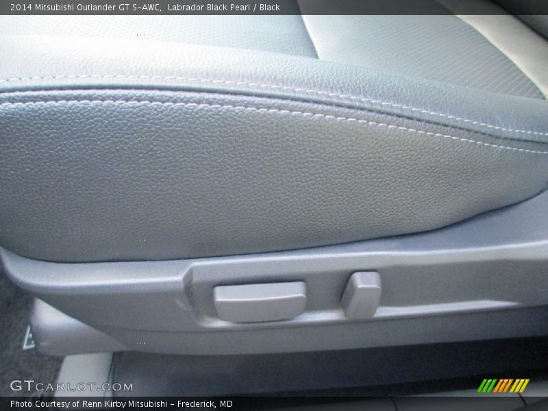 Labrador Black Pearl / Black 2014 Mitsubishi Outlander GT S-AWC