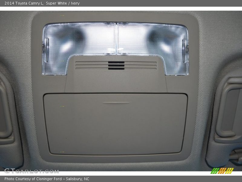 Super White / Ivory 2014 Toyota Camry L