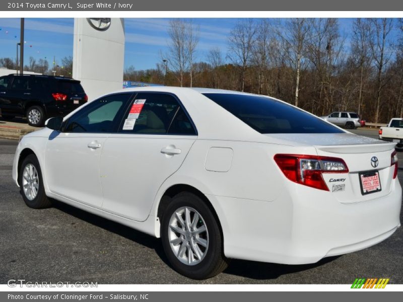Super White / Ivory 2014 Toyota Camry L